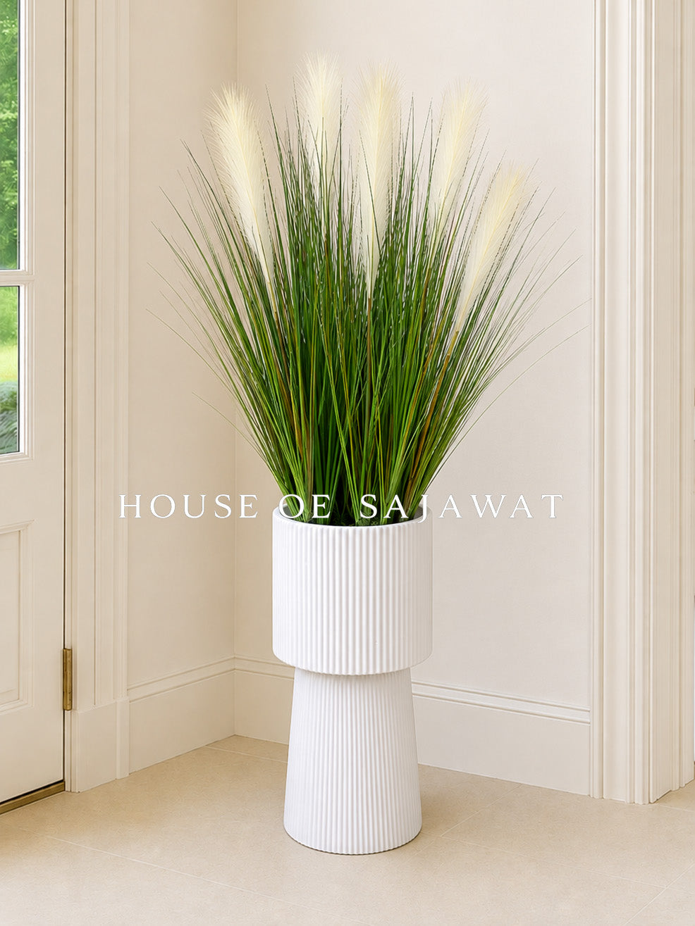 (PA1037) Furr Arrangment With Planter