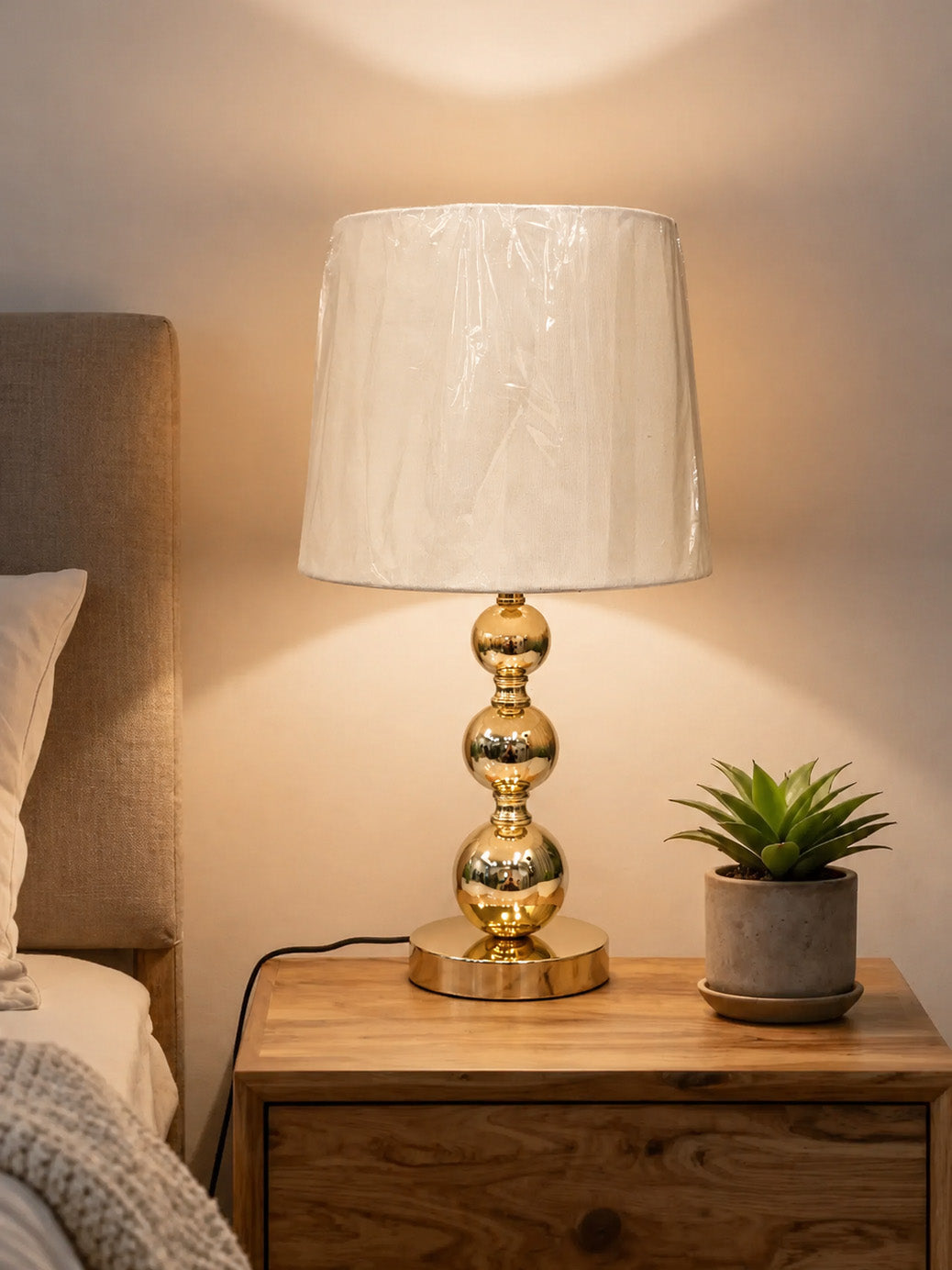 (TL1010) Table Lamp