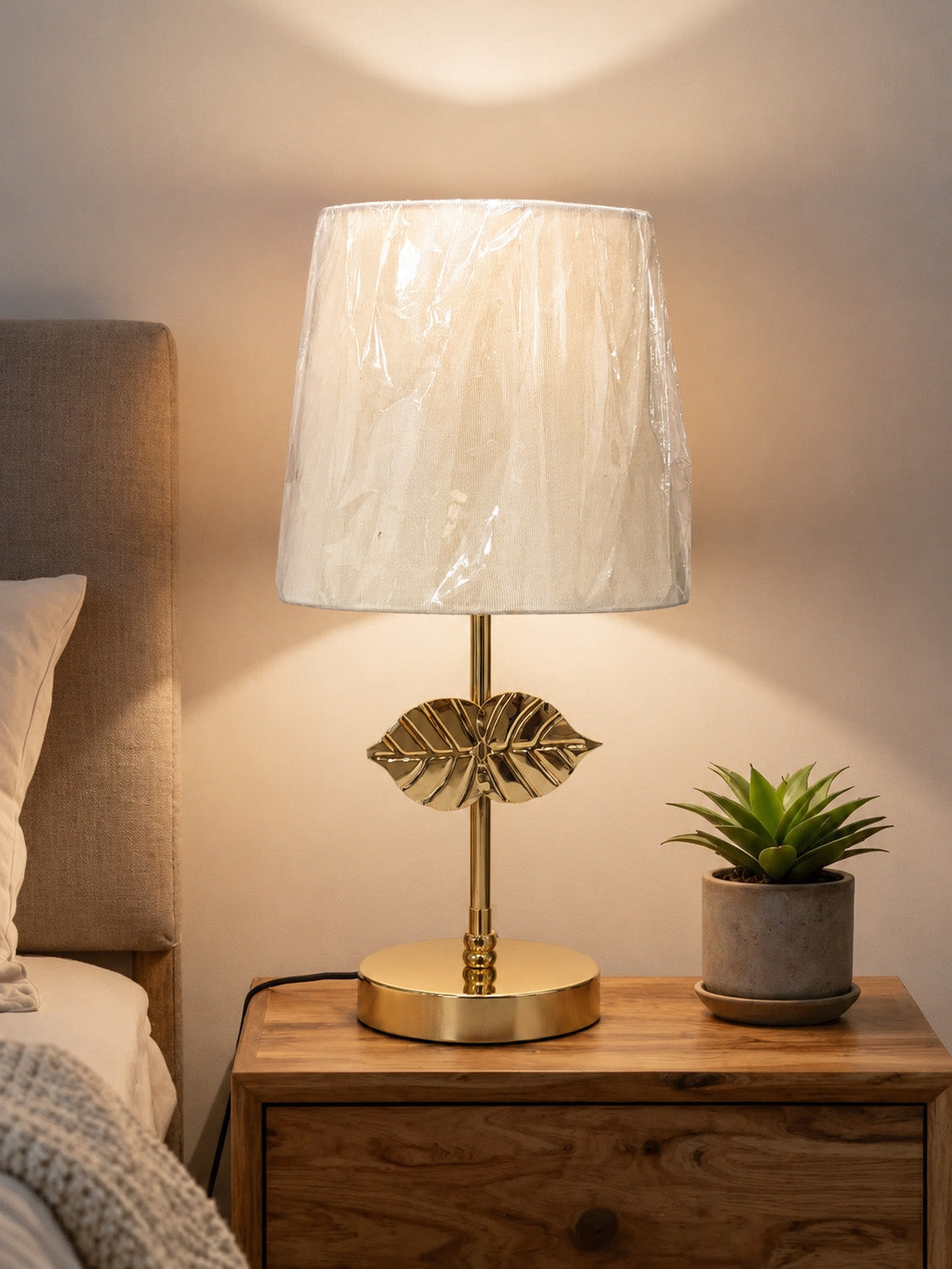 (TL1012) Table Lamp