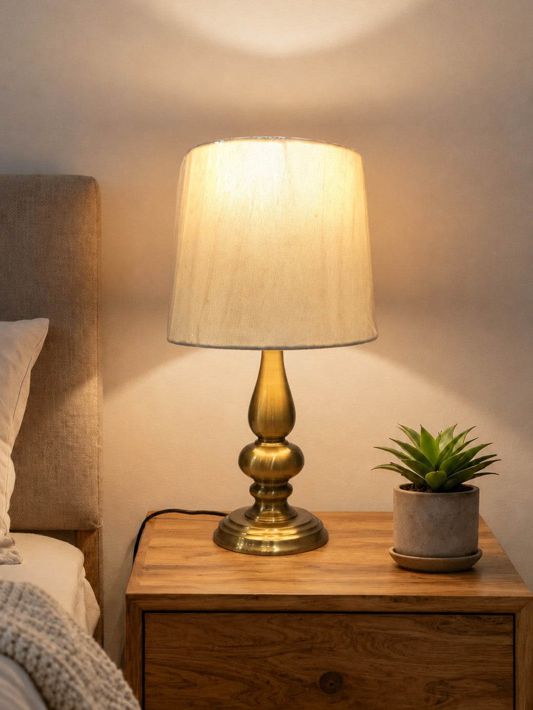(TL105) Table Lamp