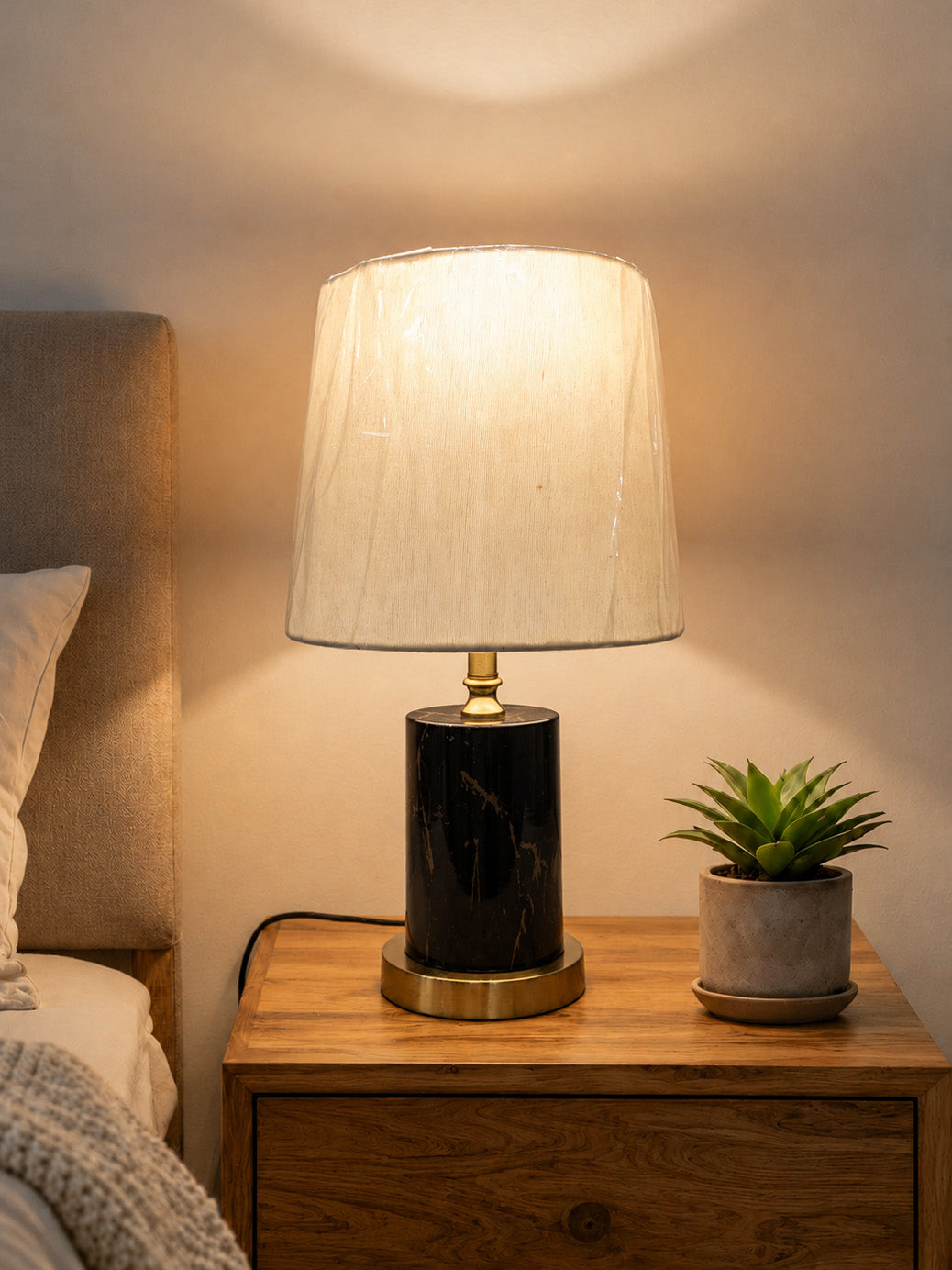 (TL107) Table Lamp
